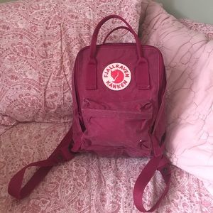 Fjallraven kanken small burgundy backpack